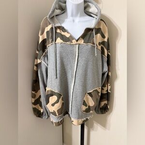 Easel Camo Patch Hoodie Sz L